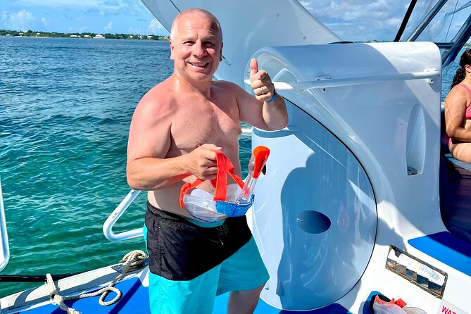 2 Hours Sip and Snorkeling Experience in Bahamas - Drinks and the short-tour comfort factor