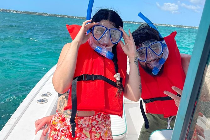 3 Islands Private Group Excursion (4hrs) - Swimming with turtles: plan your moment, not just your photos