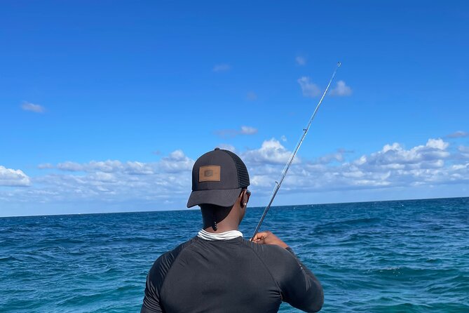 4-Hour Fishing Charter in Nassau - Fishing Time in Nassau: Rods Included and a Real Shot at Local Fish
