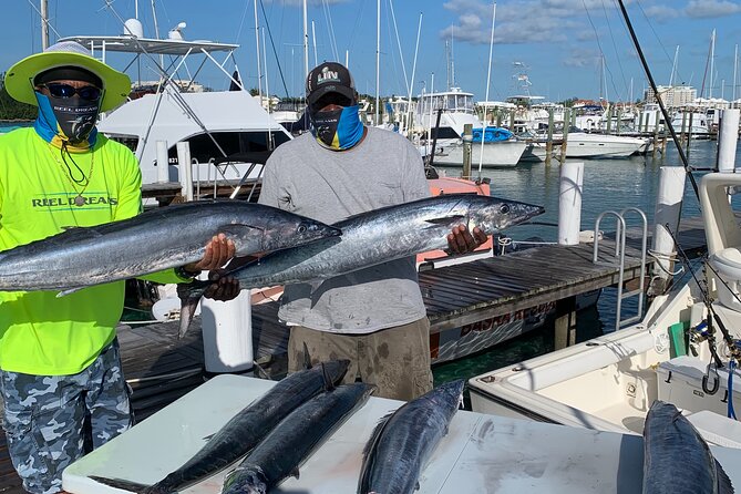 4 hours 38ft Reel Dreams Private Charter in Nassau - Price of $990 per group: what makes it feel fair