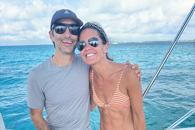 4-Island Tour Swimming Pigs, turtles, snorkeling , rose island, - Green Cay turtle viewing: calm water, close encounters