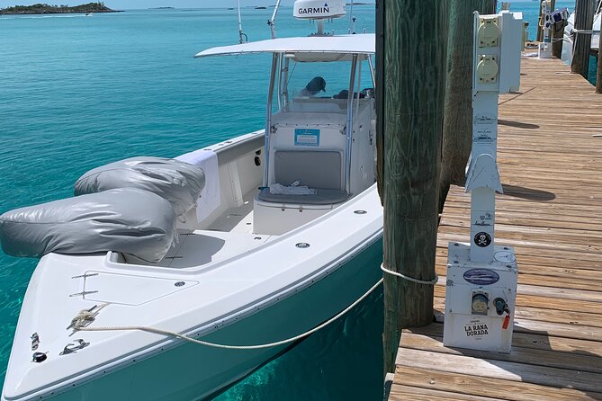 8 hours 34ft Day Dream Private Charter in Nassau - Private 34ft Day Dream charter from Nassau Yacht Haven