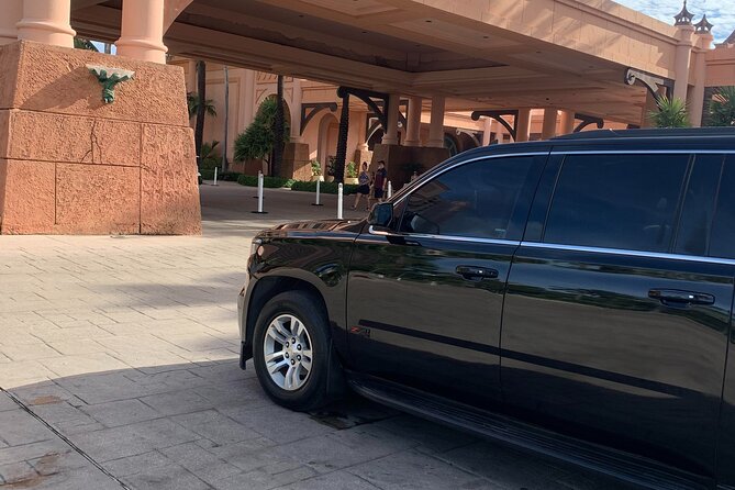 Airport-Atlantis Paradise Island Private Roundtrip Transportation - The 45-Minute Ride: What You Actually Get On the Road