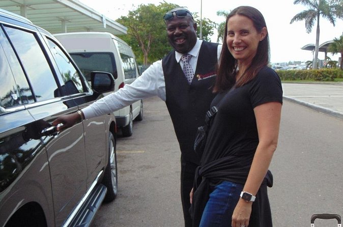 Bahamas Airport One Way Private Transportation (Departure Only) - Mobile Ticket and Keeping Everyone in Sync