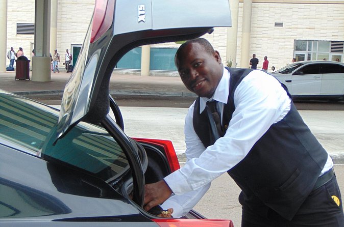 Bahamas Airport Transportation w/Free Grocery Stop-1 Way Private - Dash cams: the safety feature you might notice, or not