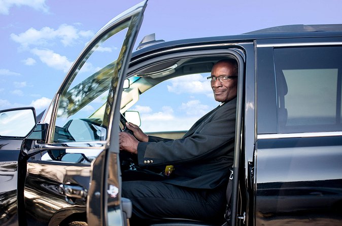 Bahamas Airport Transportation w/Free Grocery Stop-1 Way Private - Cruise port pickup: same idea, different door