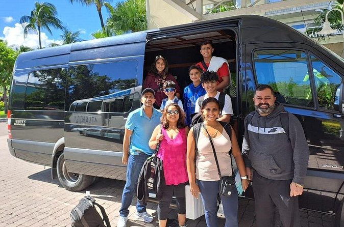 Bahamas Airport Transportation w/free Grocery Stop- Round Trip - Vehicles, car seats, and service details that matter in real life