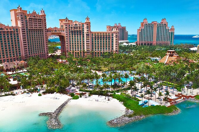 Bahamas Lynden Pindling Airport (NAS) Private Transfer to Nassau - Timing at the airport: why 60 minutes of wait matters