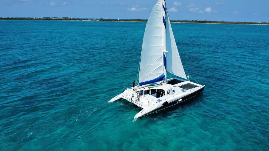 Bahamas: Swimming Pigs & Snorkeling Cruise with Lunch & Rum - Rose Island beach time, conch salad on the sand, and games