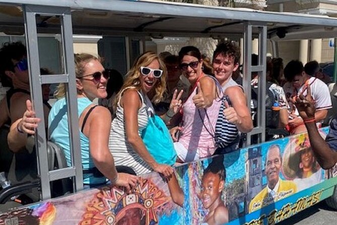 CHIPPIES BAHAMAS Island Tours : Feel The Culture - A Nassau Trolley That Lets You See More Without Burning Out