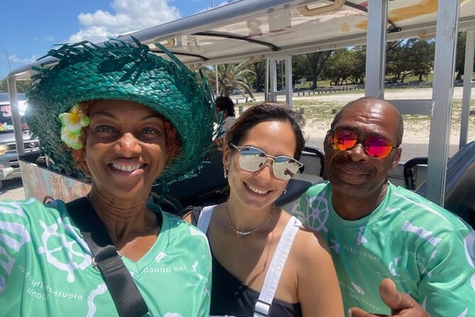 CHIPPIES BAHAMAS Island Tours : Feel The Culture - Arawak Cay and the Fish Fry Vibe on West Bay Street