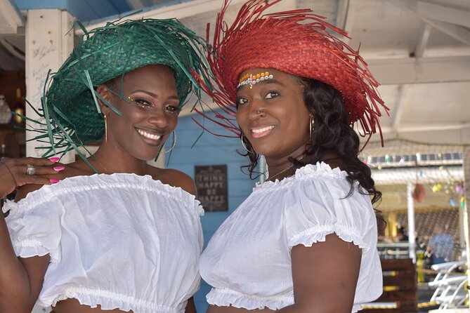CHIPPIES BAHAMAS Island Tours : Feel The Culture - Atlantis: The Scenic Photo Moment From the Route