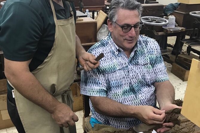 Cigar Rolling Lesson in Nassau - The Real Point of This Experience in Nassau