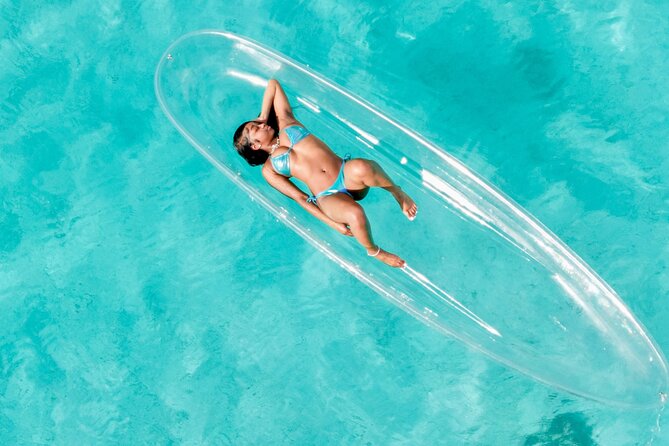 Clear Kayak Photoshoot+Free Cocktail Nassau, Bahamas - Price and Value: Is $200 Worth It?