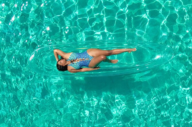 Clear Kayak Photoshoot in Nassau ,Bahamas. - Staff energy matters: how Isaiah, Stacy, Sunny (and others) help you look good