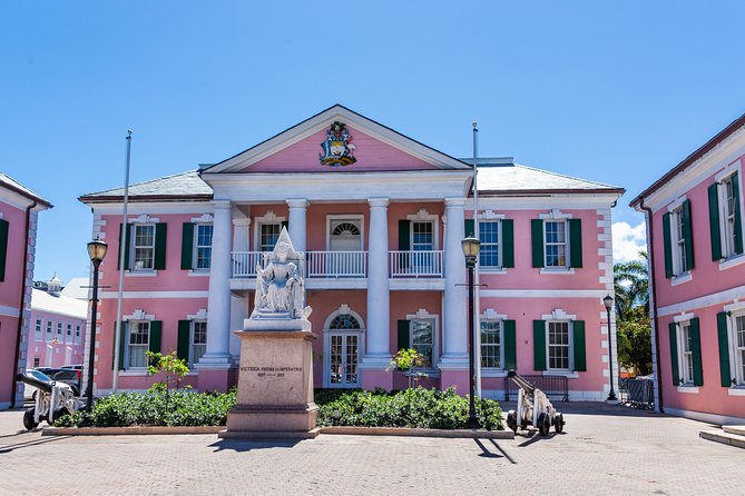 Dilly Dally Walking Tour of Nassau Attractions - Straw Market Wrap-Up, and How to Use the 20 Minutes