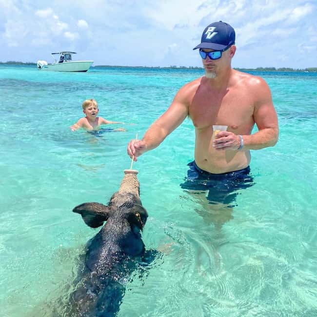 From Nassau: Swim with Pigs Safari - From Woodes Rodgers Walk to a Real Sea Safari