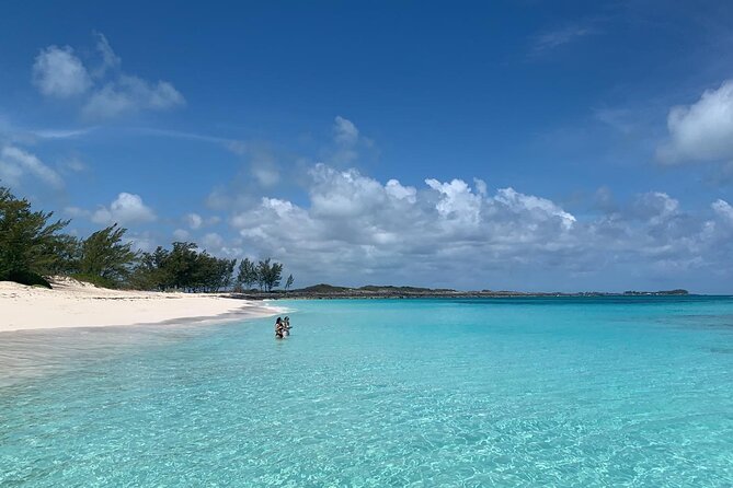 Half-Day Guided Boat Tour of Nassau Harbour and Rose Island - What the food and drinks include, and what you should expect