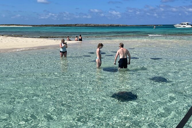 Honeymoon Harbour and The Sapona Day Trip - Stop 2: Honeymoon Harbour for stingrays and sharks, plus beaches and lighthouse paths