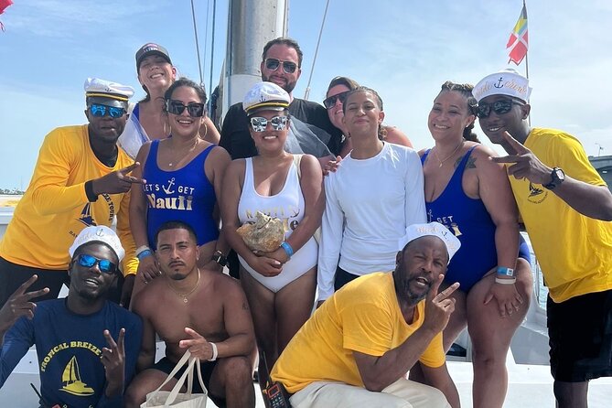 Luxury Catamaran Cruise: Sip, Sail, Snorkel, and Swim with Pigs! - Stop 3: Pig Beach, Feeding Time or a Swim With the Pals