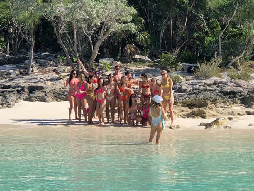 Nassau: 3 Islands Tour, Snorkel, Pig Beach, Turtles & Lunch - Boat Crew Energy: The Secret Ingredient on a Short Day