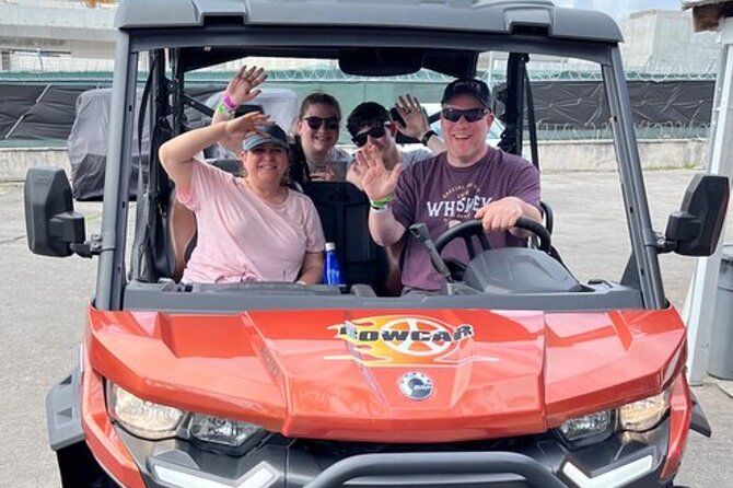 Nassau Adventure: Jeep Rental with Bluetooth Speaker - Bluetooth Stereo in a Jeep: Small Luxury That Makes the Drive Fun