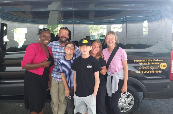Nassau Airport to Palm Cay - group transportation in comfort - Who this transfer is best for