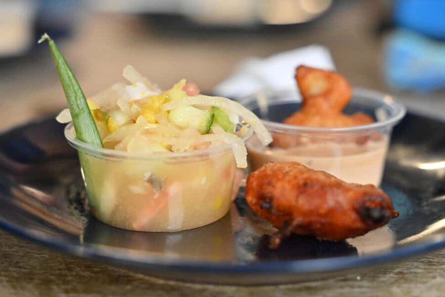 Nassau: ATV or Buggy Tour with Tasty Local Foods - Stop 4: Gone Fishin at Arawak Cay, conch cracking and conch salad