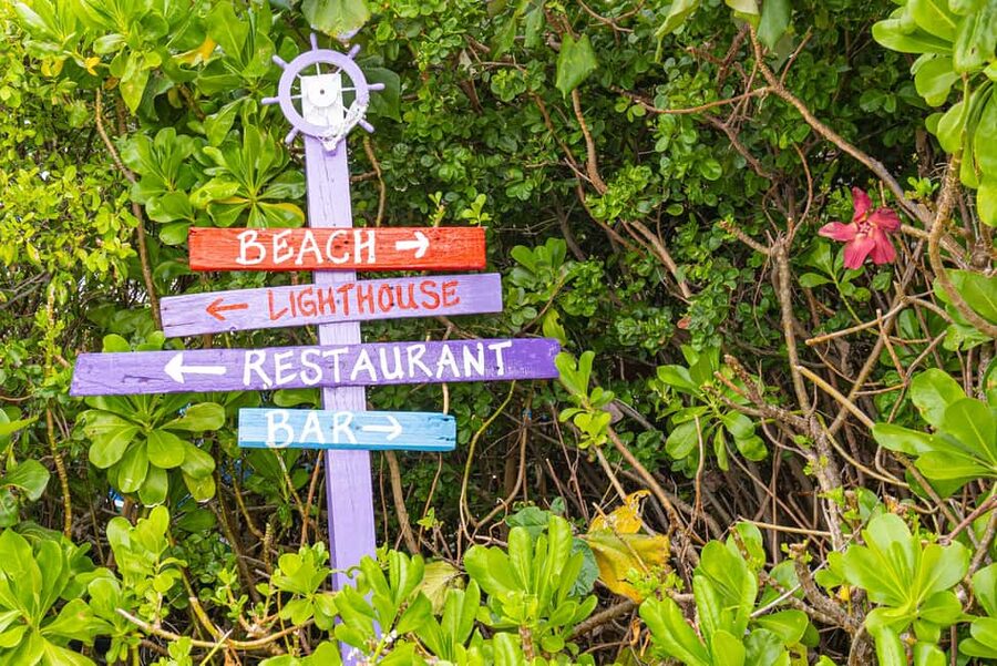 Nassau: Beach Day at SunCay incl. Lunch - Boat Tour - Why this SunCay day trip feels like the Bahamas, not a long tour