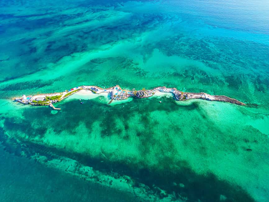 Nassau: Beach Day at SunCay incl. Lunch - Boat Tour - Optional extras on SunCay: snorkeling, iguanas, swimming pigs, and what to pick