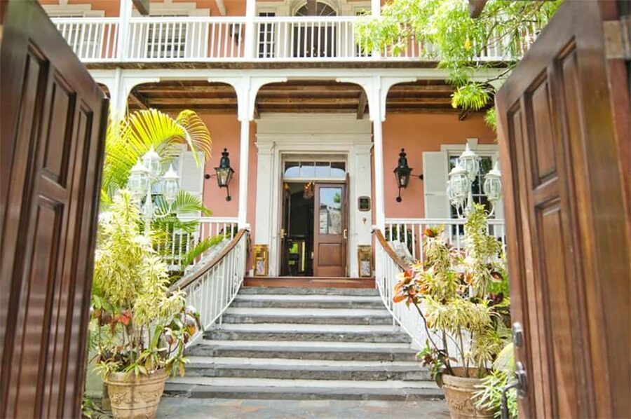 Nassau: Bites and Sites Food and Cultural Walking Tour - John Watling’s Distillery, Buena Vista Estate, Fish Taco, and Rum Tasting