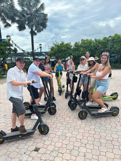 Nassau: E-Scooter Tour with Food Tasting and Local Drinks - Key highlights that make this Nassau tour worth your time