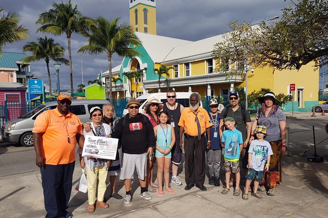 Nassau Island Highlights Sightseeing Tour - Stop 3: Queen’s Staircase and Fort Fincastle Views, Plus the Real Photo Payoff
