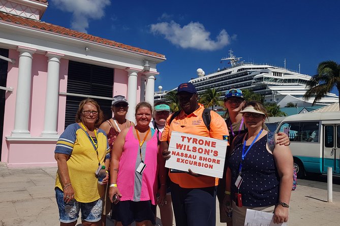Nassau Island Highlights Sightseeing Tour - Stop 1: Bahamas Rum Cake Factory, Sweet Start in Historic Nassau
