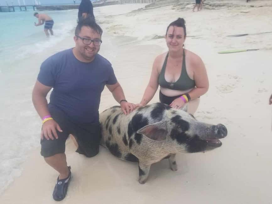 Nassau: Island Hopping Boat Trip with Lunch & Drinks - Getting Picked Up in Nassau and What the Timing Really Means
