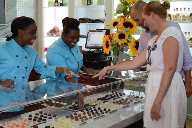Nassau Private Highlights Sightseeing Tour - Graycliff Chocolatier: a short stop that feels like a treat