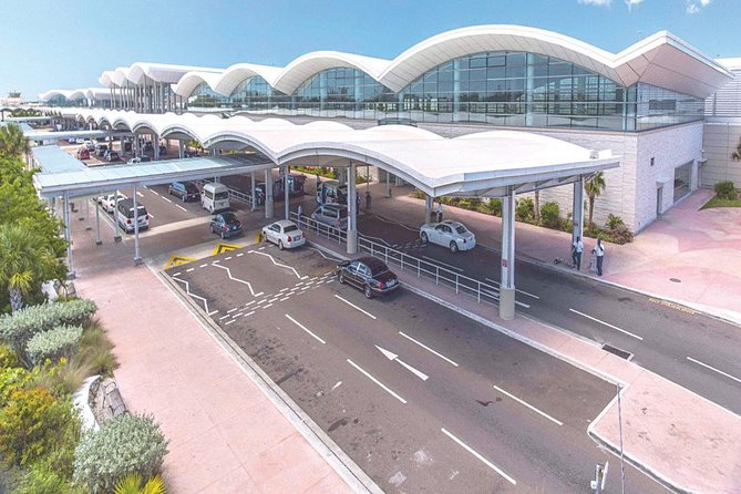 Nassau Roundtrip Airport Shared Shuttle MPT - Nassau Airport Shuttle Value From NAS To Your Hotel Door