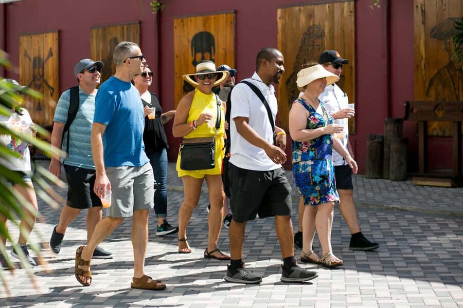 Nassau: Rum Tastings and Culinary Walking Tour - Rum tasting and cocktail mixology: how to get more out of it