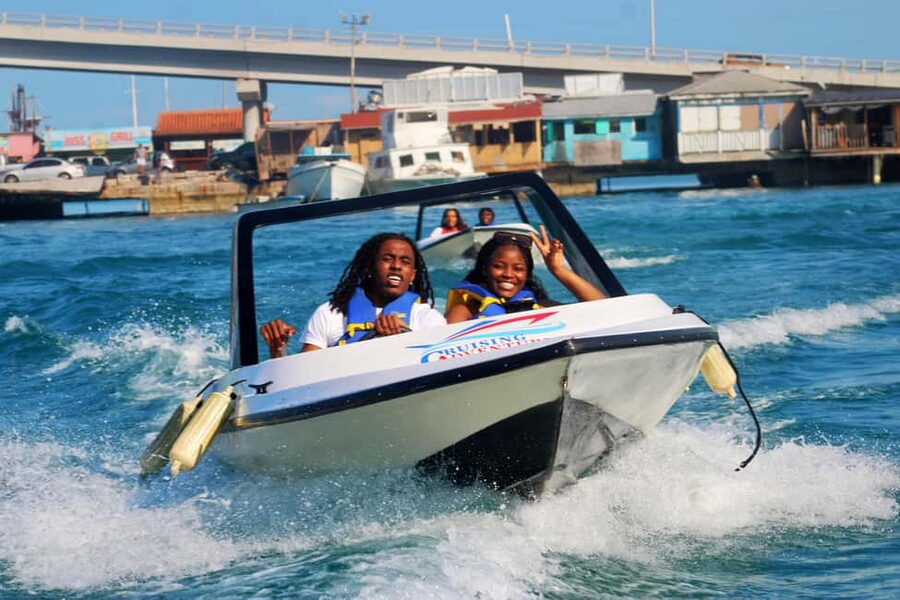 Nassau: Self-Drive Speedboat Ride and Pig Swimming Encounter - Nassau Self-Drive Speedboat and Pig Swim: Why It Works