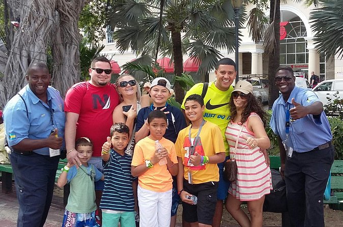 Nassau Shore Excursion: Cultural Heritage Sightseeing Tour - Ardastra Gardens and the Fruit Stand: Animals Plus a Local Stop