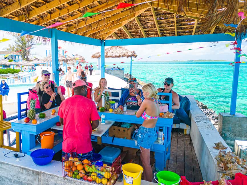 Nassau: SNUBA Diving Island Cruise with Bahamian Lunch - From Elizabeth on Bay to Sun Cay, the timing and logistics that make or break the day