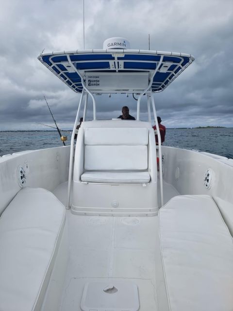 Nassau: Sport-fishing private charter . - Gear, tackle, and licenses are handled, so you can focus on fishing