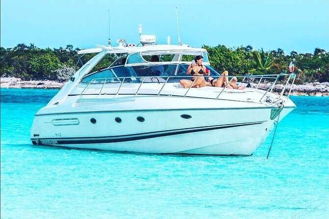 Private Beach Day / 50ft Sun Seeker or 33ft Boat / 1-10 Guests - Key points