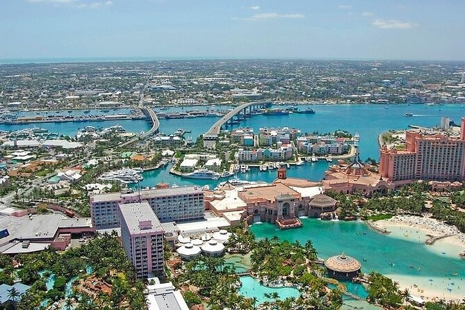 Private Roundtrip Minivan Airport Transfer to Paradise Island - The air-conditioned minivan ride: comfort plus a quick orientation