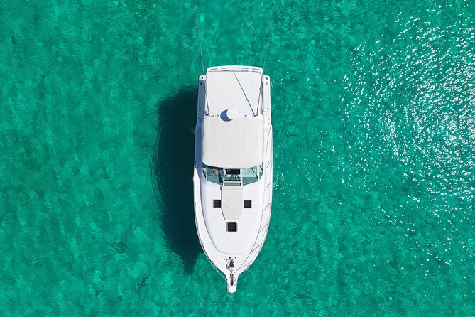 Private Snorkeling or Fishing Charter in Nassau - 38ft Free Time - Rose Island Footprints Beach Bar and Grill: The Afternoon Bonus