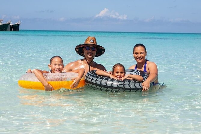 Private Snorkeling or Fishing from Nassau - 31ft Sitting Pretty - The boat and crew on Sitting Pretty: small, capable, and set up for comfort
