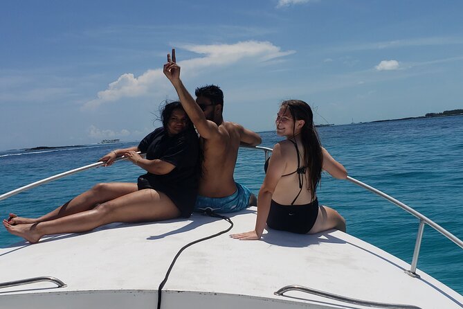 Rose Island: Private Snorkeling, Fishing, and Swimming with Pigs - Snorkeling for Reef Fish and Sea Turtles