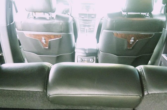 Round trip Airport Private Transfer (Nassau Limousine) - Price and value: when this feels like a deal (and when it does not)