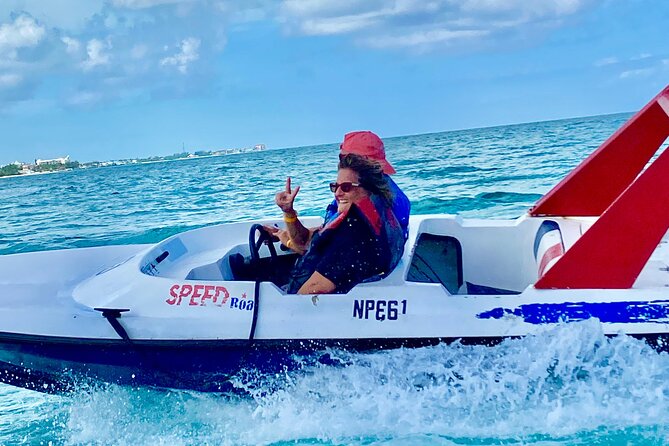 Self Drive Speedboat and Swim with the Pigs - Taking the wheel: self-driving speedboat basics (and what to expect)
