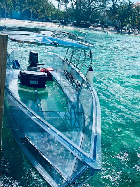 The Clear Boat Experience Bahamas drinks and snacks included - Floating bar and lunch on the water: a great idea that needs smooth execution